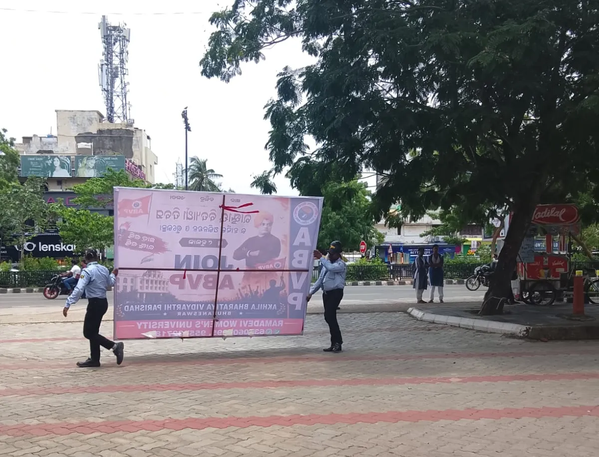 Clash between student groups over posters sparks tension at Rama Devi Women's University