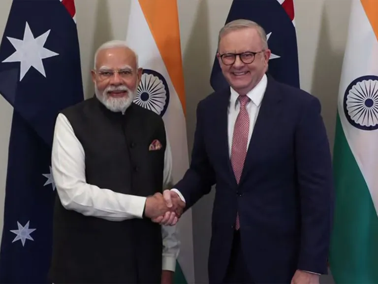 Defence and trade deals lead bilateral talks between Narendra Modi and Anthony Albanese