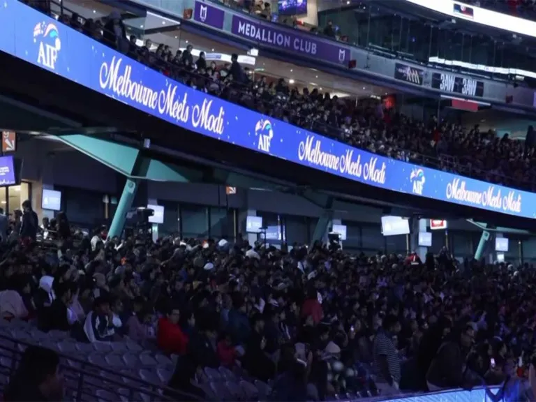 PM Modi Addresses Historic 30,000 Strong Diaspora Gathering in Melbourne Following Major Summit