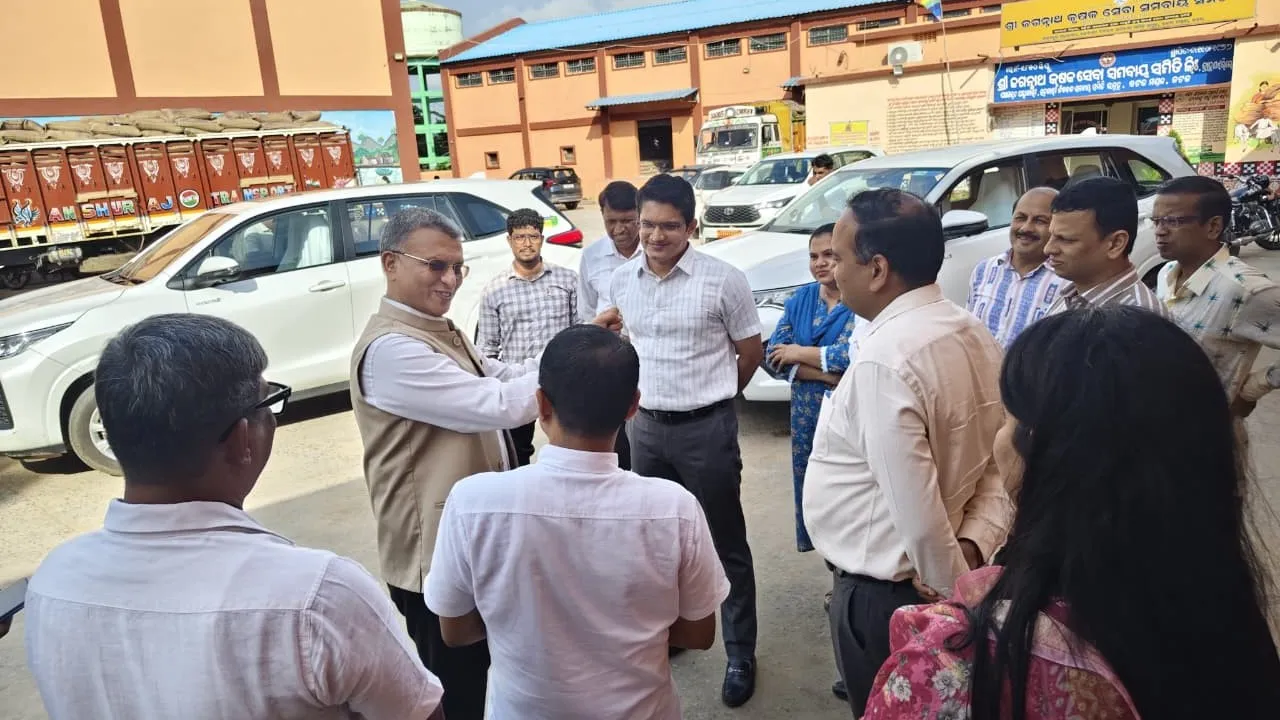 Union Cooperation Additional Secretary visits PACS in Odisha, stresses on credit schemes and infra boost

