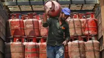 Commercial LPG Cylinder prices slashed by over ₹200 from August 1; domestic rates unchanged