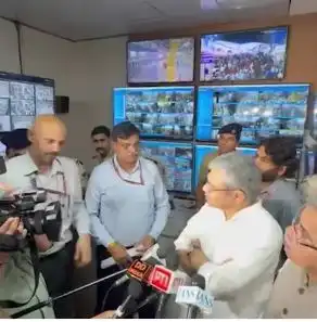 Ashwini Vaishnaw explains Railway Board's War Room functioning to Union ministers