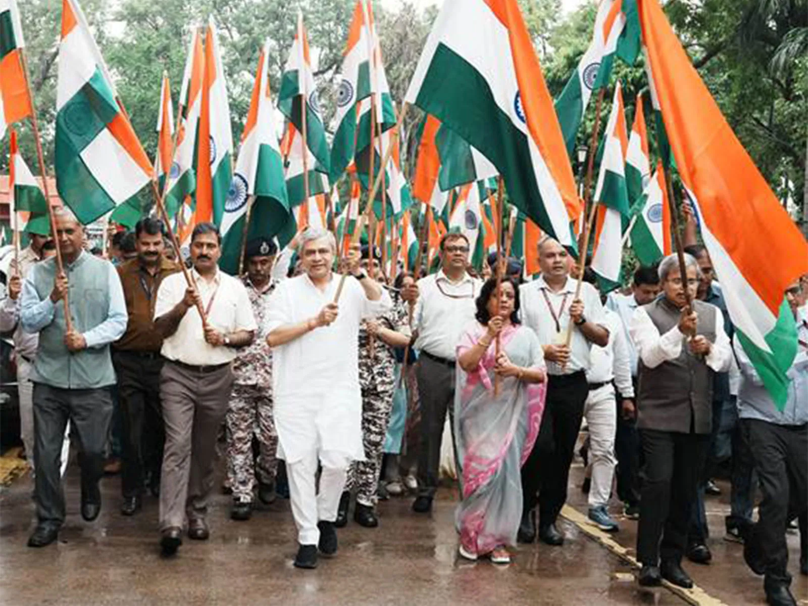 Union Railway Minister Ashwini Vaishnaw leads Tiranga Rally at Rail Bhawan on eve of Independence Day

