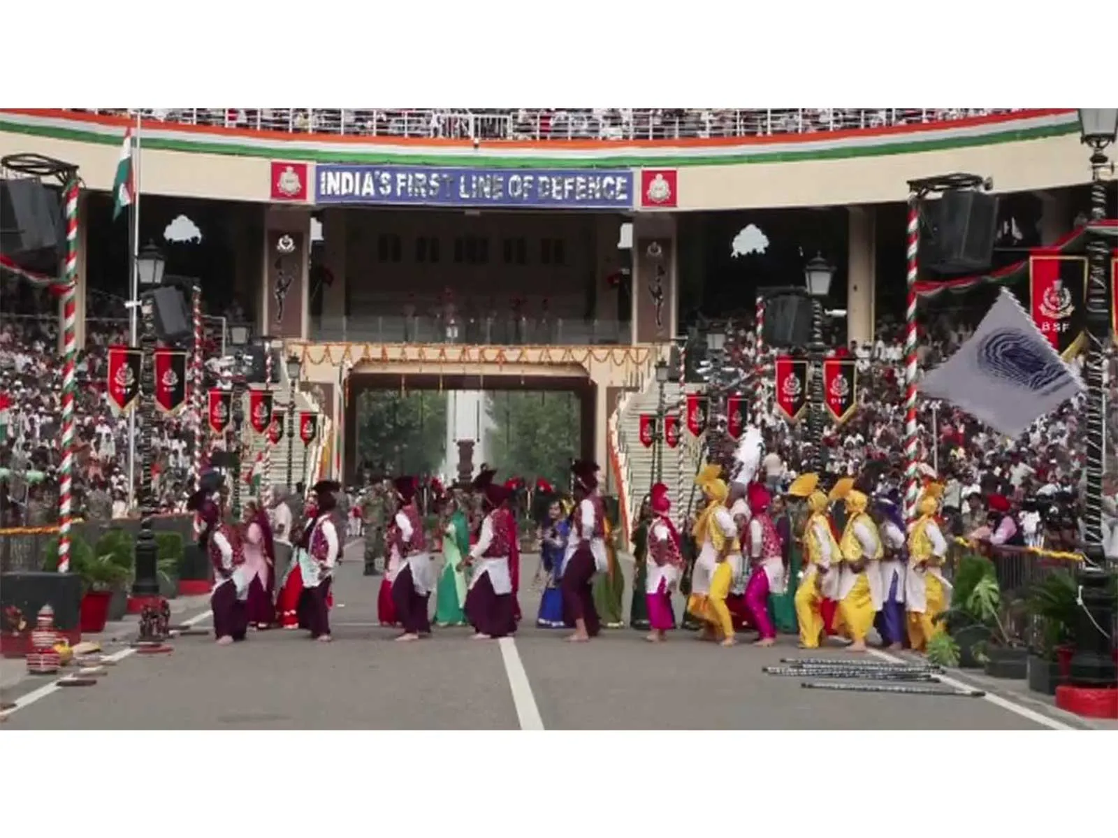 Independence Day 2026: Grand Beating Retreat ceremony at Attari-Wagah border 