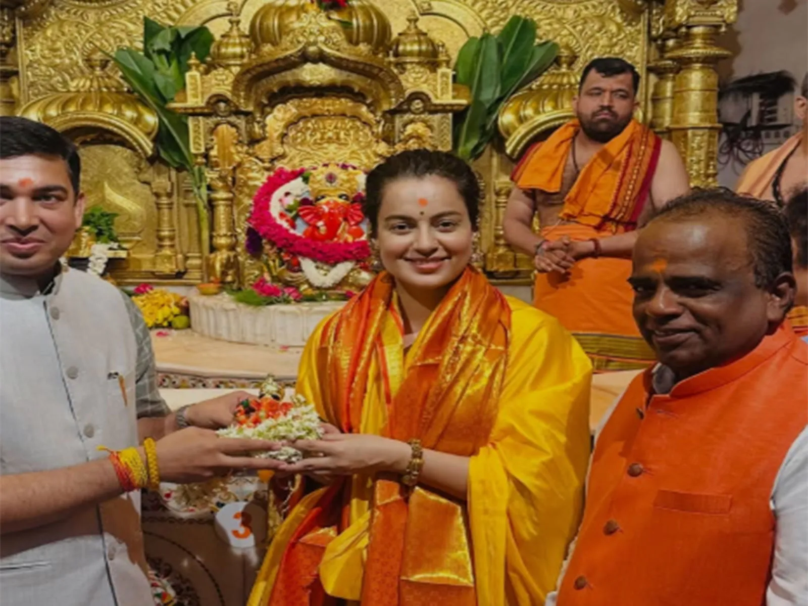 Kangana Ranaut visits Siddhivinayak, Mumba Devi temple in Mumbai
