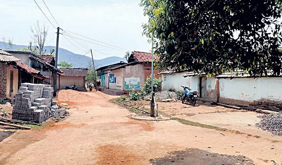 From Maoist commander to forest watcher: Tamasinsinga’s journey from red zone to development hub