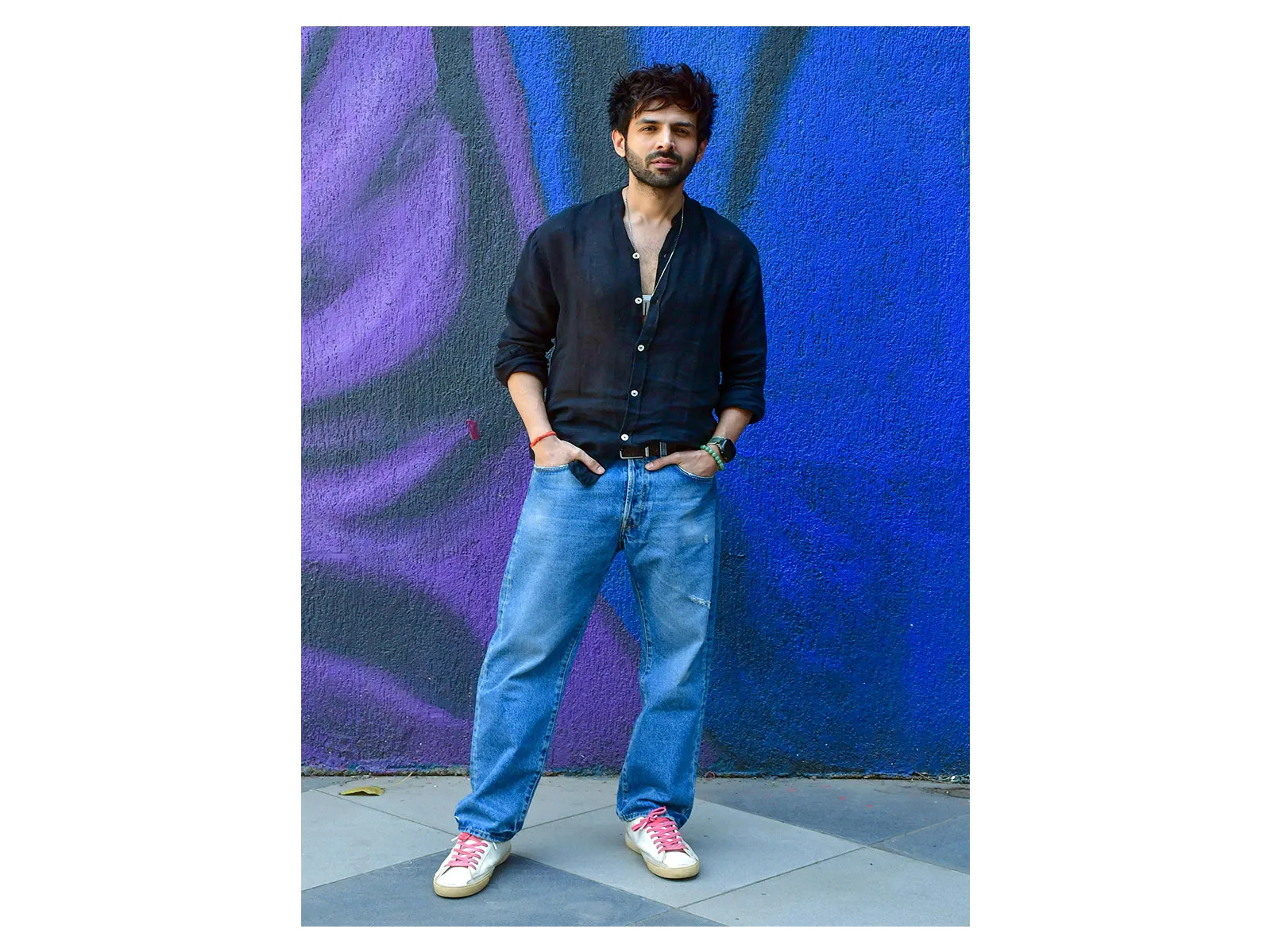 Kartik Aaryan undergoes successful knee surgery