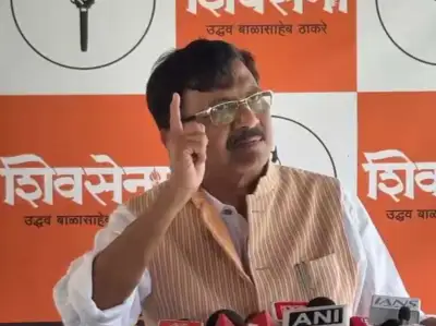 Sanjay Raut invites PM Modi to recite Vande Mataram