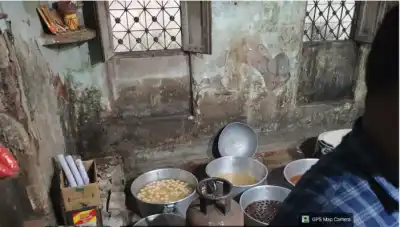 Bhubaneswar sweet shops under scanner; 70 kg cockroach-infested sweets destroyed