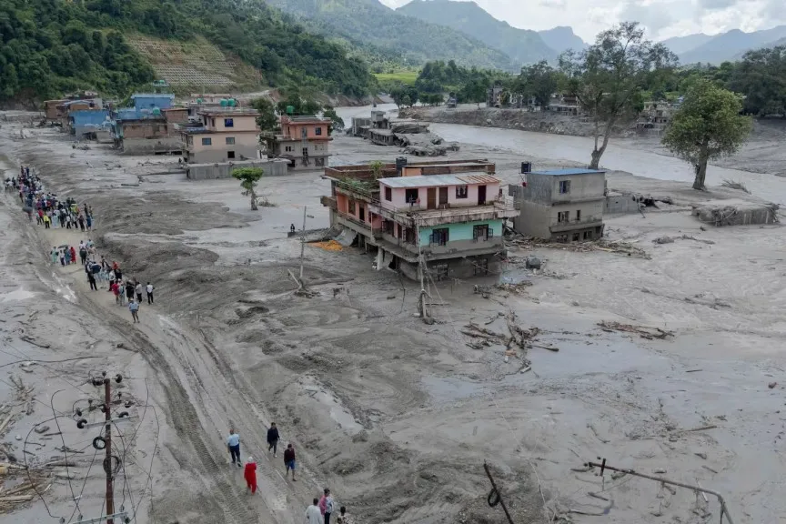 Border Hub of Gyirong completely devasted