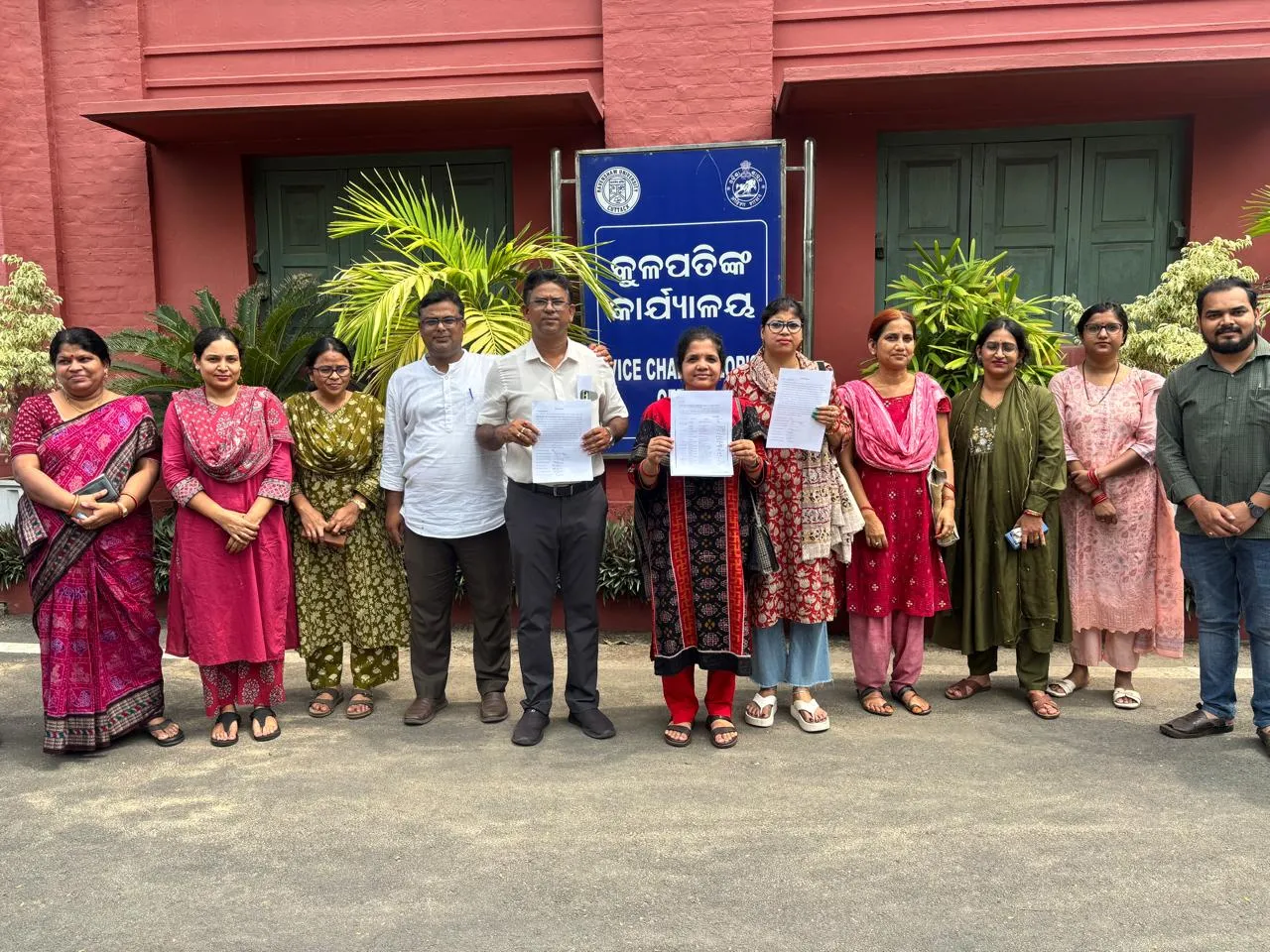 All Ravenshaw University Hostel wardens resign amid political interference row - Prameya News