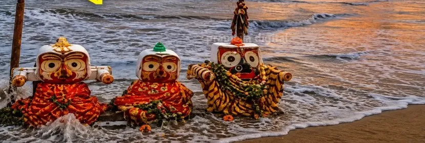 Jagannath Idols found on Puri Beach!!! Who immersed them in sea at night?
