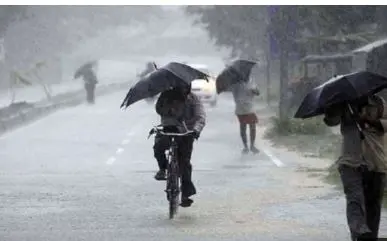 IMD Forecasts Heavy Rainfall in Odisha as Low-Pressure Area Forms Over Bay of Bengal