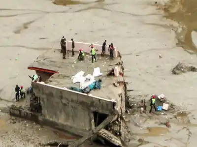 Nepal floods: 206 people return safely to Maharashtra, search on for missing