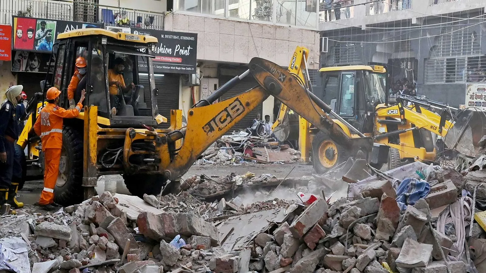 MCD steps up crackdown on illegal construction, seals 61 properties across Delhi