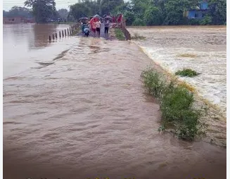 Odisha: Revenue Minister reviews flood situation in Malkangiri, directs officials to step up relief measures