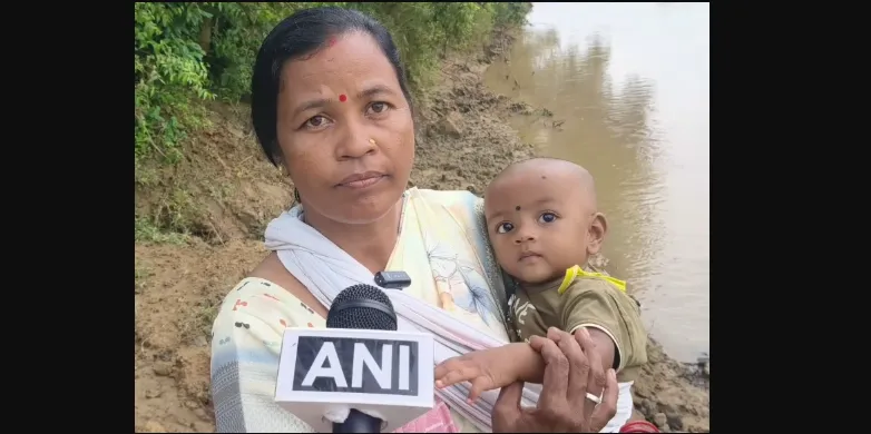 Chhattisgarh teacher braves swollen river with infant to reach remote school