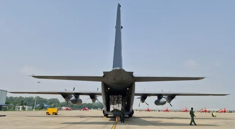 India dispatches eleven tonnes of emergency aid to flood ravaged Nepal