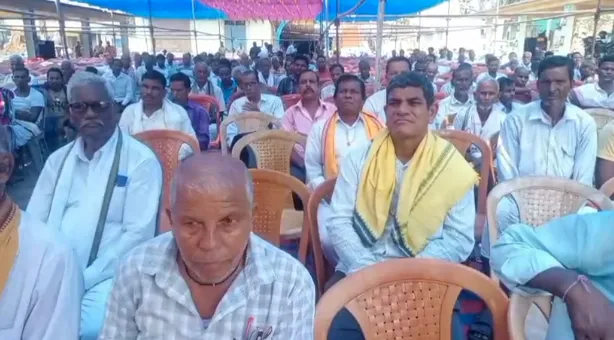 Farmers hold mega rally in Athmallik, know why