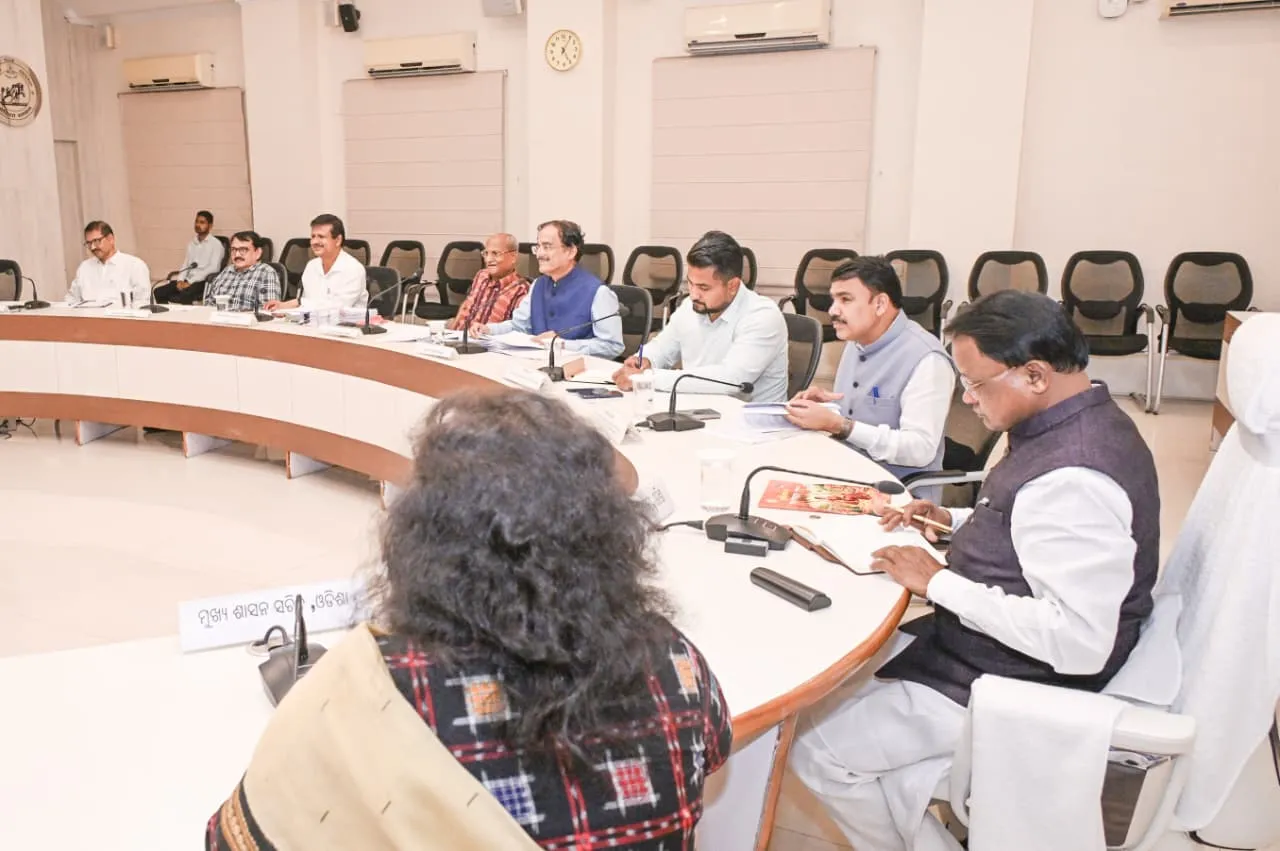 Ashok Tripathy Committee submits report on teachers' issues to Odisha govt