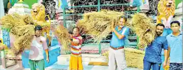 Durga Puja 2026: Here muslim community supplies straw for Maa Durga Idol