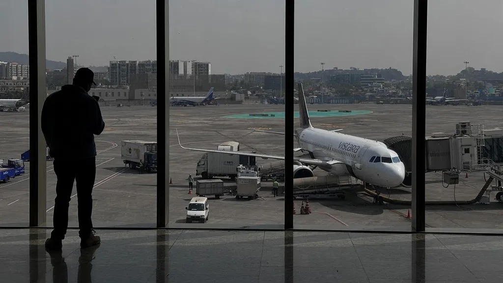 Major Airport Operators could soon enter airline business under new proposal