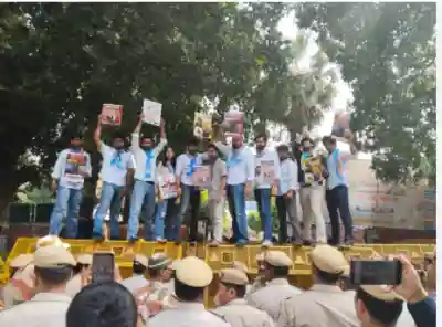 Student Congress stages protest against Election Commission over SIR exercise