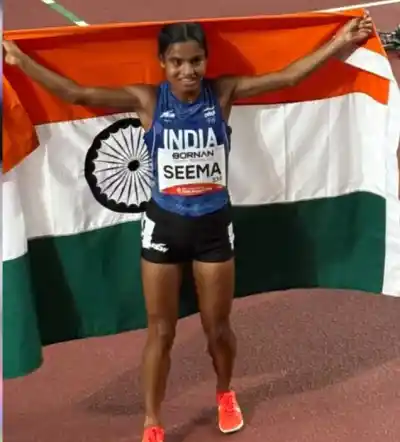 Asian Games: Seema Kumari clinches Bronze medal in women 10000m