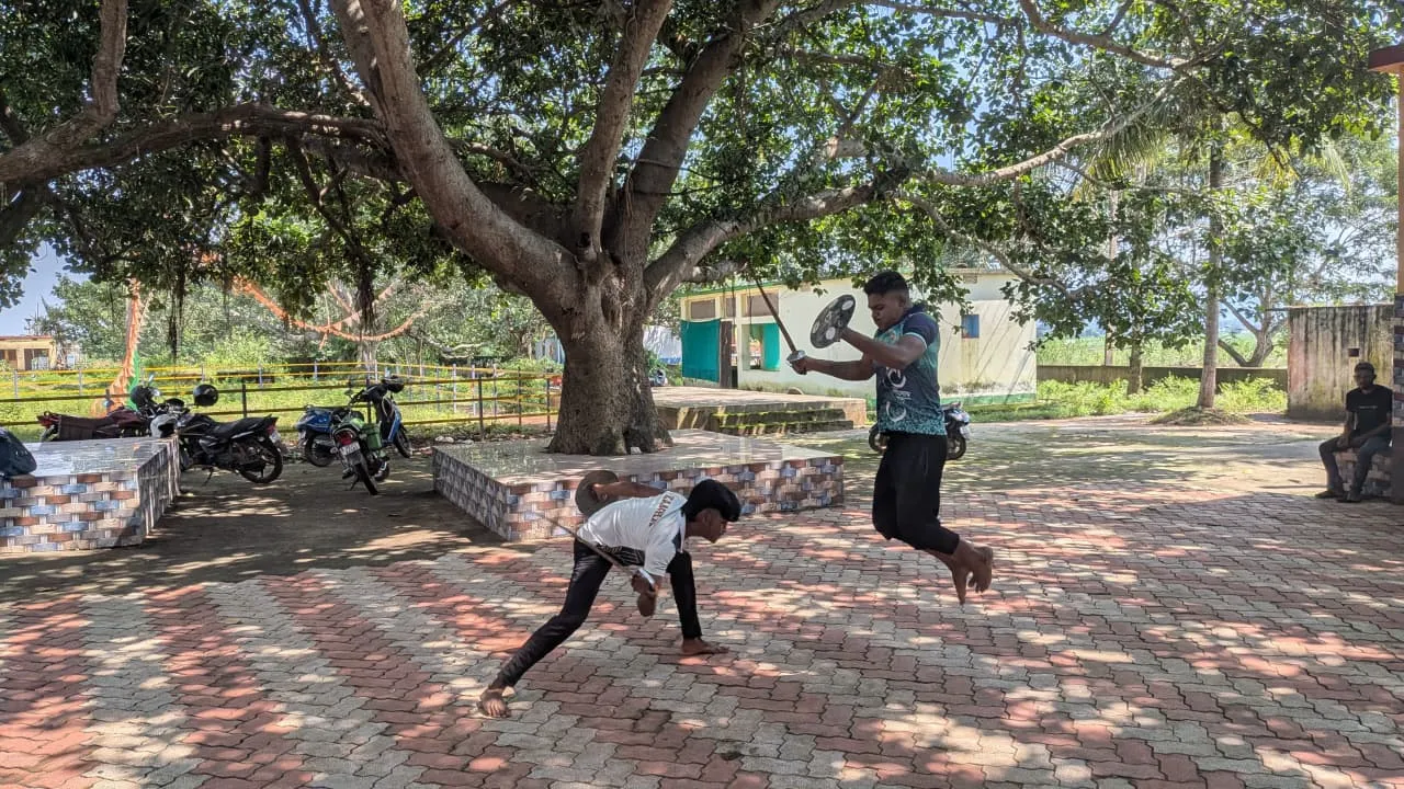 Khordha Heritage Walk explores traditional Paika martial arts