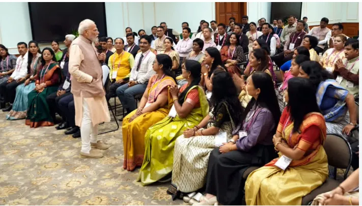 PM Modi Urges Teachers to Help Students Combat Drug Addiction, Excessive Screen Time