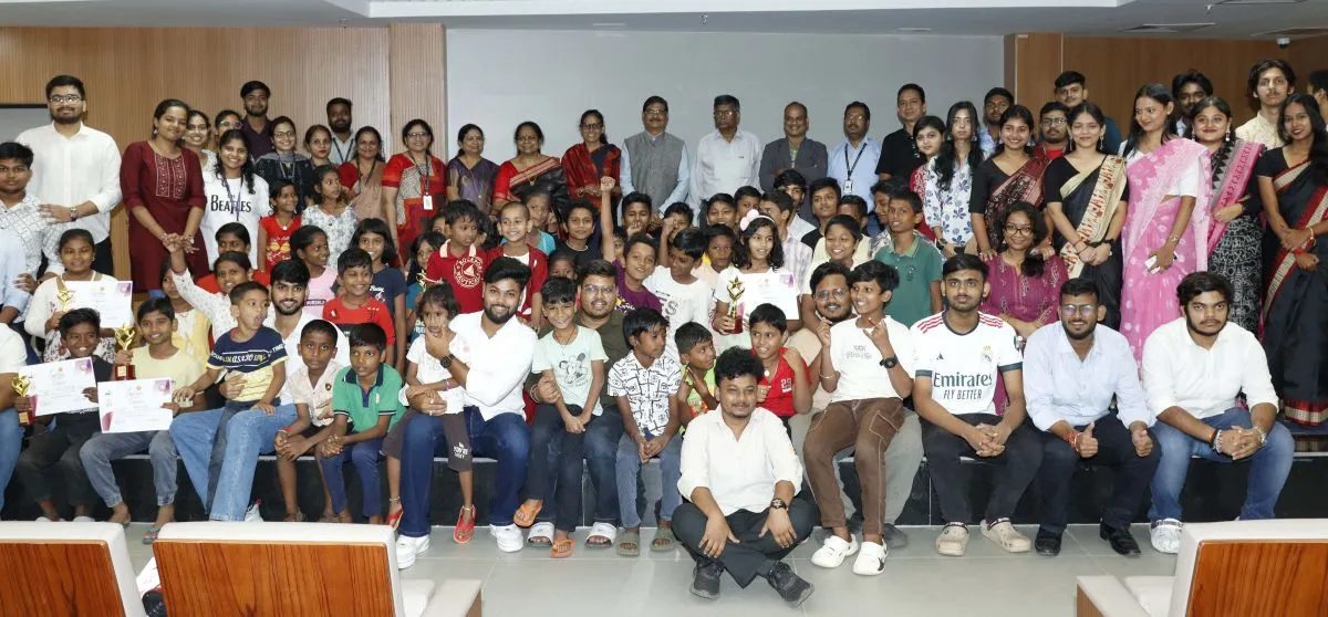 Teachers play an invaluable role in building lives: SOA Vice-President