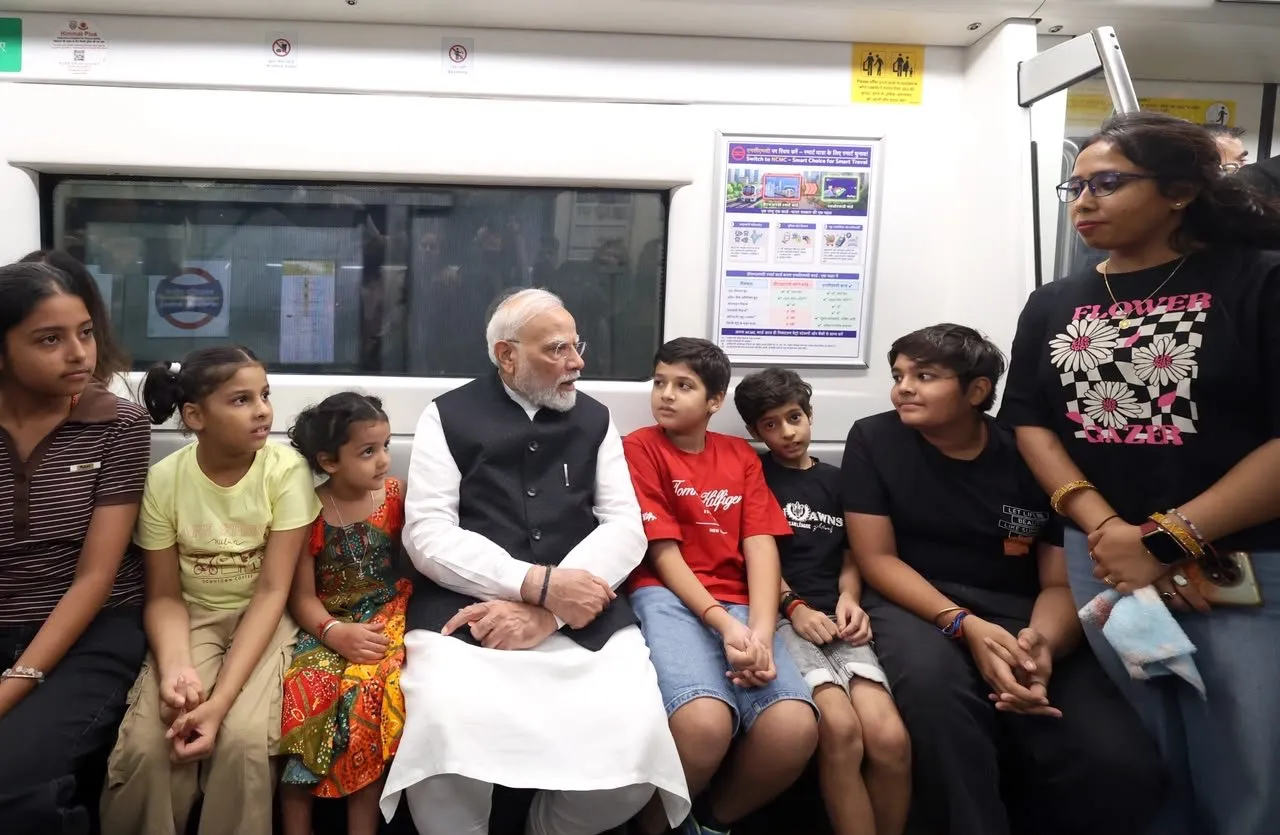 Metro moments: PM Modi shares glimpses of his metro journey to SRCC programme 