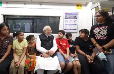 Metro moments: PM Modi shares glimpses of his metro journey to SRCC programme 