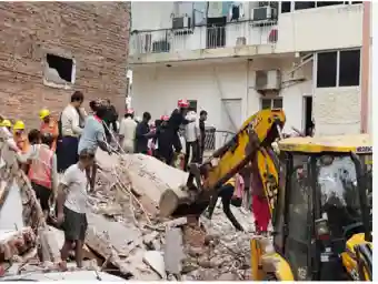 Delhi HC orders high-level MCD inquiry into Satya Niketan building collapse, seeks audit of PGs