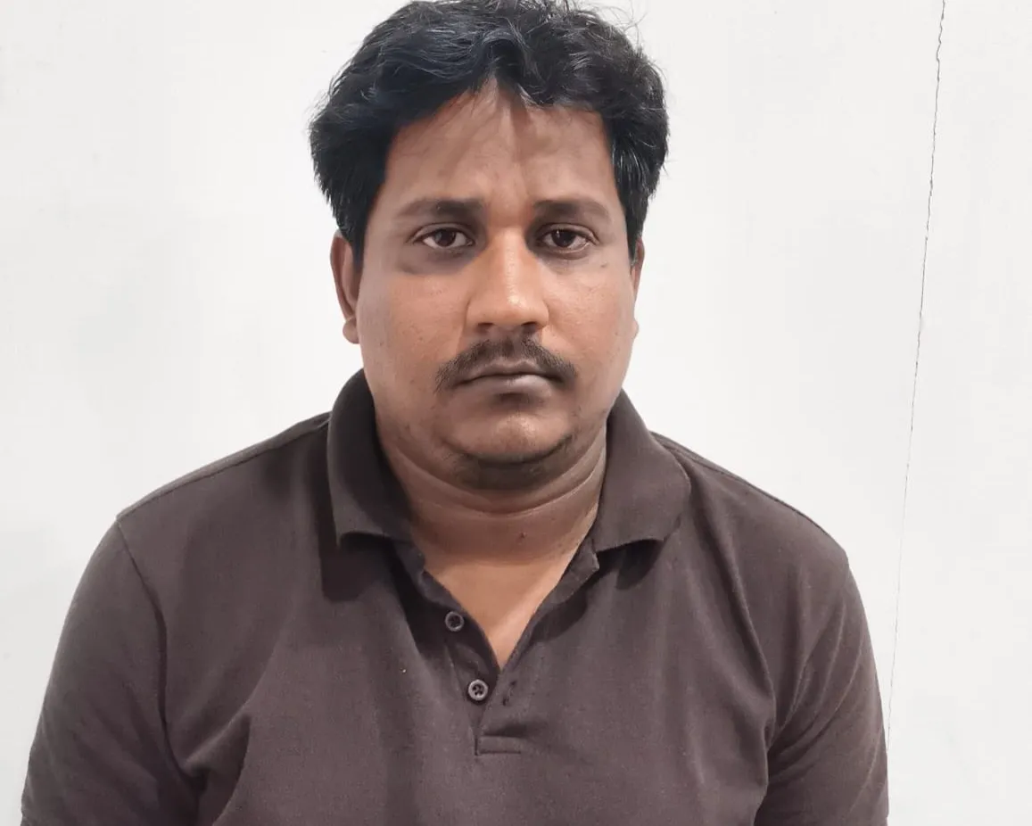 Rs 1.15 crore pension fraud case: Odisha Vigilance arrests Sambalpur's Fasimal CHC Junior Assistant 