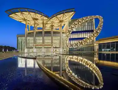 Global and Indian Masters Transform NMACC Plazas into Open Artistic Hubs