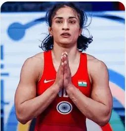 Delhi HC Seeks WFI Stand on Vinesh Phogat's Challenge to Show-Cause Notices