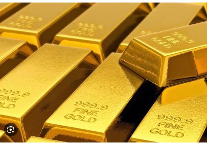 DRI seizes 9.5 Kg gold worth Rs 7.69 crores at Mumbai airport, two arrested