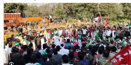 Farmer's protest chokes Delhi-Noida traffics