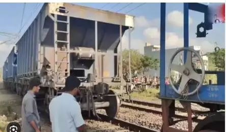  Train Mishap in Bihar: Goods train split into two, traffic disrupted for hours