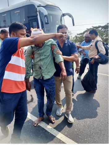 Jatani MLA Bibhuti Balabantary rescues injured youth after accident on NH-16 in Bhubaneswar