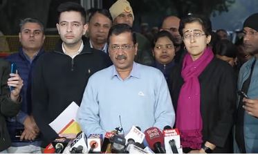 Kejriwal meets Election Commission on eve of Delhi Polls, alleges threats to voters; BJP responds
