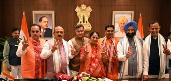 Delhi Cabinet Portfolios: Delhi CM keeps Finance,  Ashish Sood allocated Home and Education Ministry