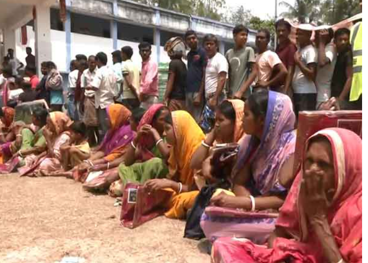 Bengal Violence Fallout: Relief camp set up in Malda for displaced Murshidabad families
