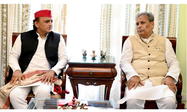 Akhilesh Yadav bats for caste census during Odisha visit