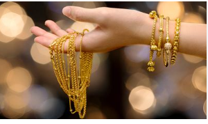 Gold price drops by Rs 2,375; now at Rs 91,484 per 10 grams