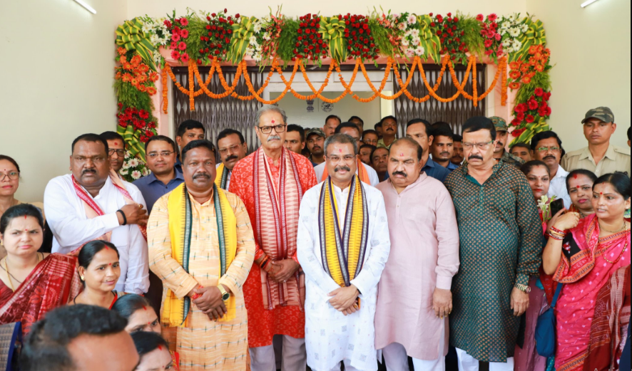 Dharmendra Pradhan inaugurates Krishi Bhawan in Odisha's Sambalpur