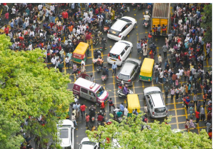 Bengaluru Stampede: NHRC and Karnataka HC issue notices to state Govt