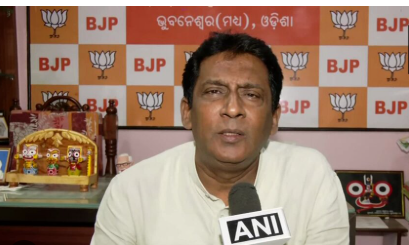 Odisha: Jagannath Pradhan meets BJP President Manmohan Samal  amid OAS body’s arrest demand