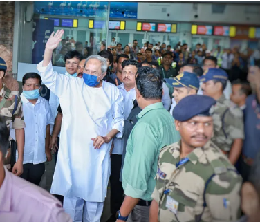 Naveen Patnaik returns to Bhubaneswar after successful surgery in Mumbai; Receives grand welcome